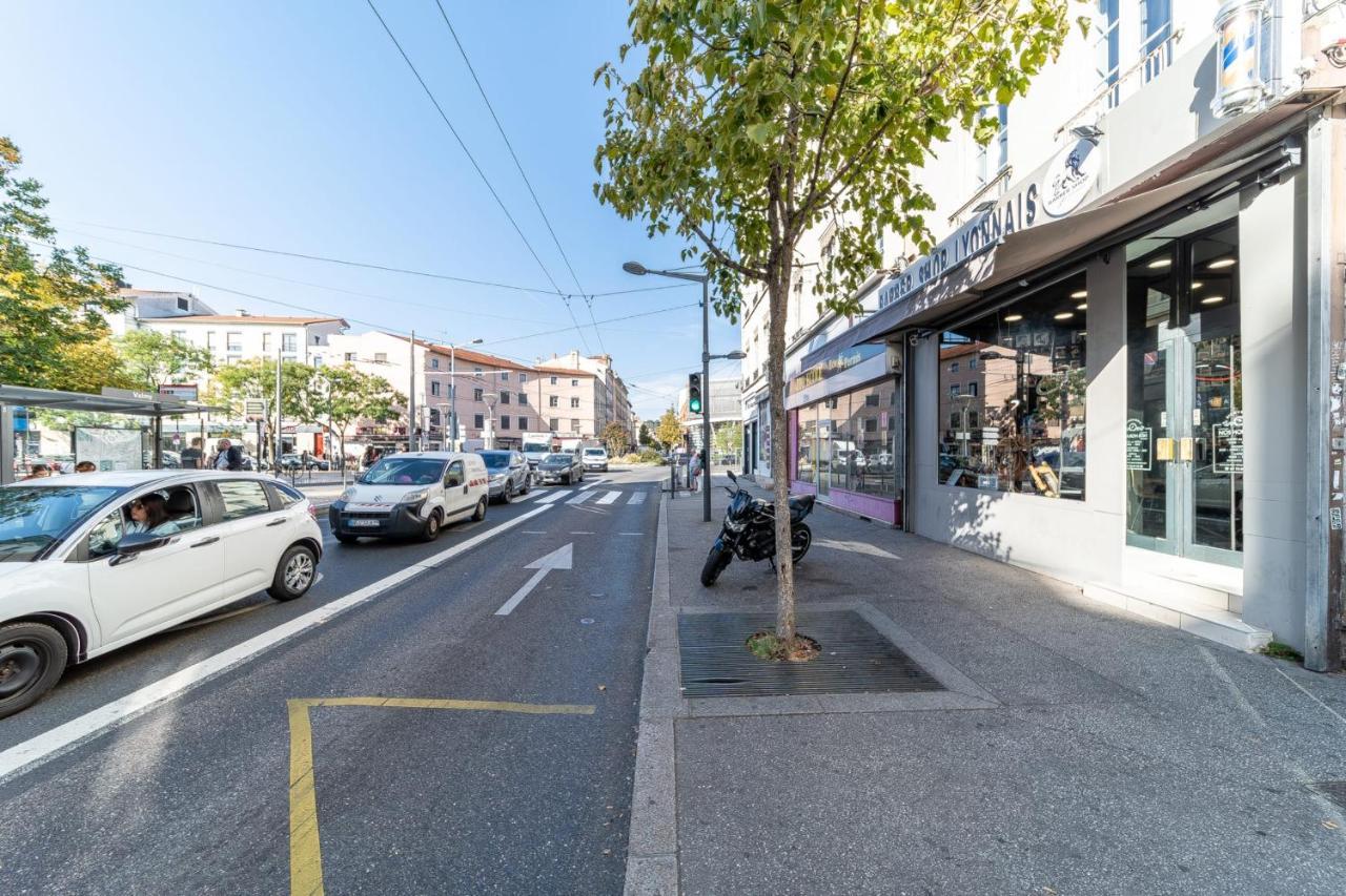 Le Marietton Appartement Cosy A Deux Pas Du Metro Valmy ليون المظهر الخارجي الصورة